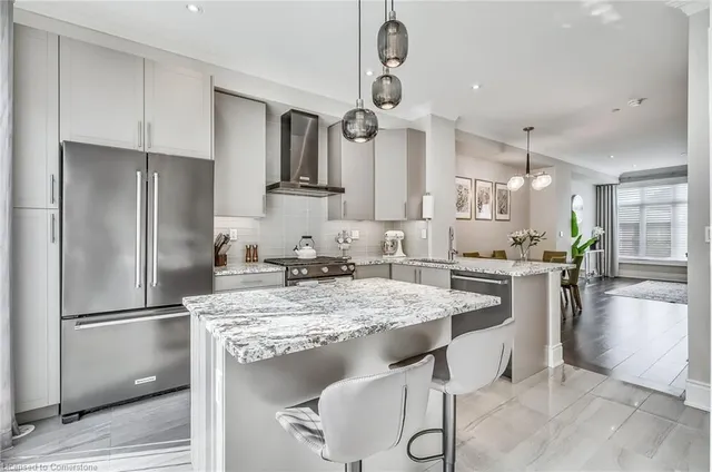 Additional image 12 of 41 Twenty Ninth St