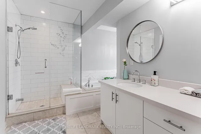 Additional image 33 of 523B Royal York Rd