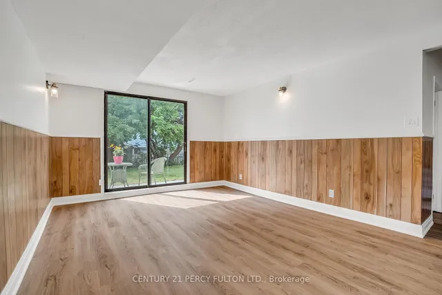 Additional image 21 of 33 Pettibone Sq