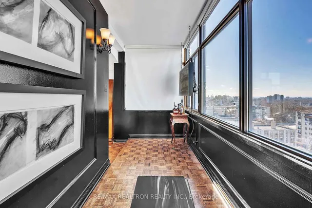 Additional image 25 of 423 Avenue Rd Unit 12