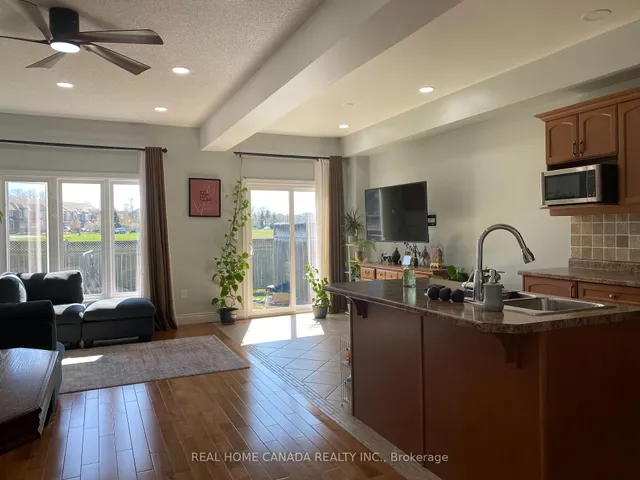 Additional image 8 of 370 Stonehenge Dr Unit 2