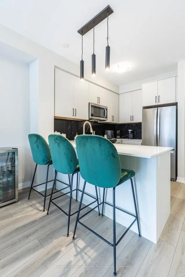 Additional image 7 of 120 Springvalley Cres Unit 208