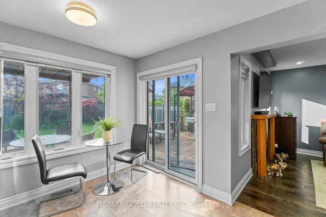 Additional image 17 of 14 Twisted Oak St