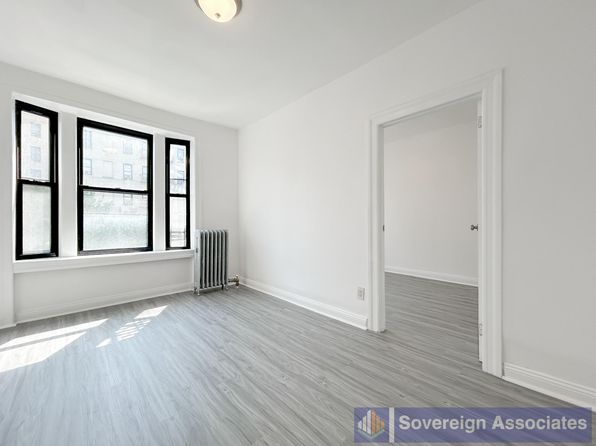 112 Nagle Ave APT 3B, New York, NY 10040