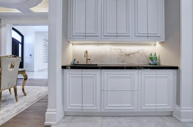 Additional image 15 of 7548 Sixth Line