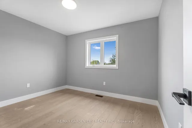 Additional image 28 of 84 Beland Ave