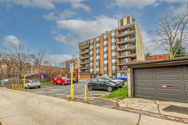 Additional image 45 of 165 BOLD St Unit 403