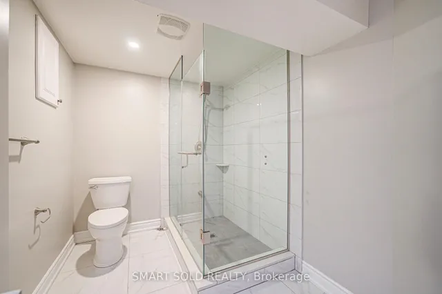 Additional image 47 of 79 Radwell Cres