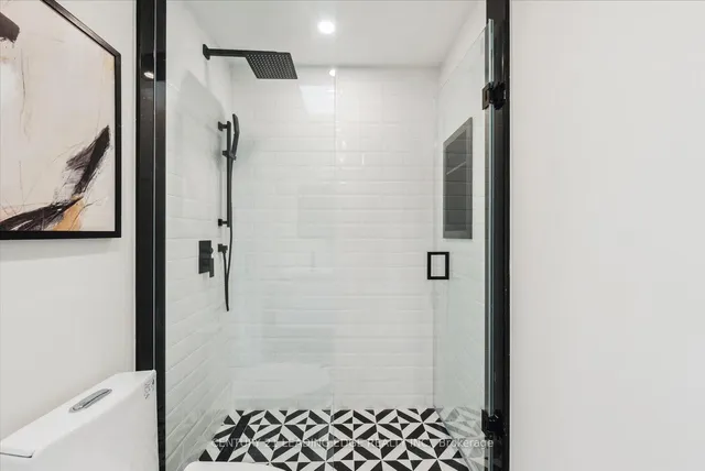 Additional image 35 of 257 Robina Ave