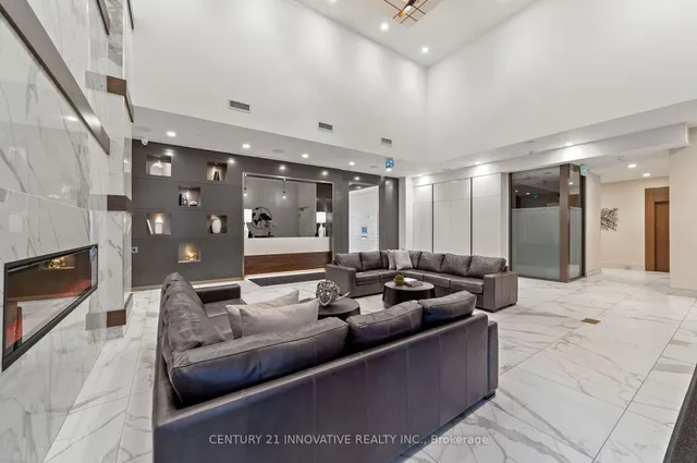 Additional image 3 of 1050 Main St St Unit 520