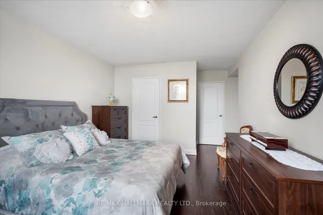 Additional image 19 of 3 Lisa St Unit 410