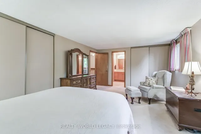 Additional image 30 of 194 Laurier Ave