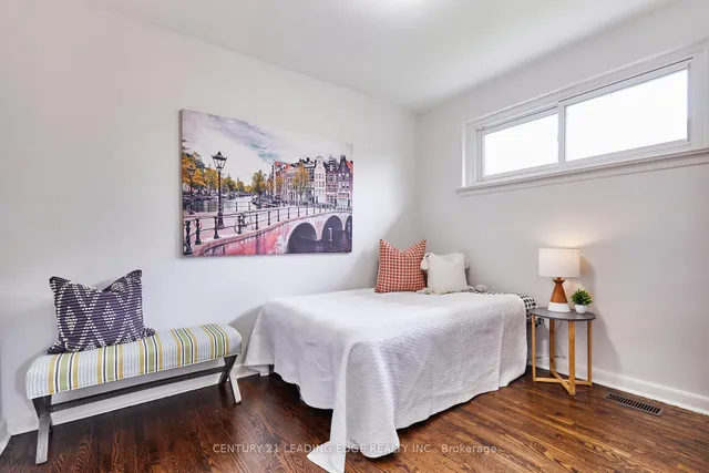 Additional image 32 of 130 Porchester Dr