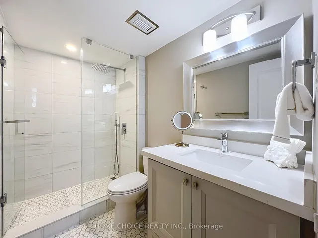 Additional image 30 of 15 La Rose Ave Unit 114