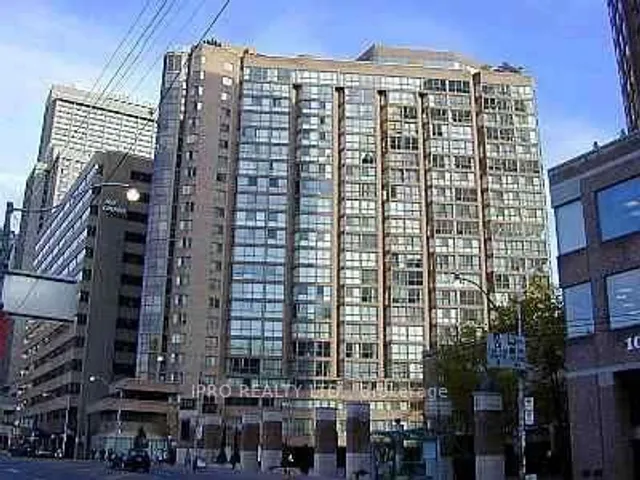 1055 Bay St Unit 501