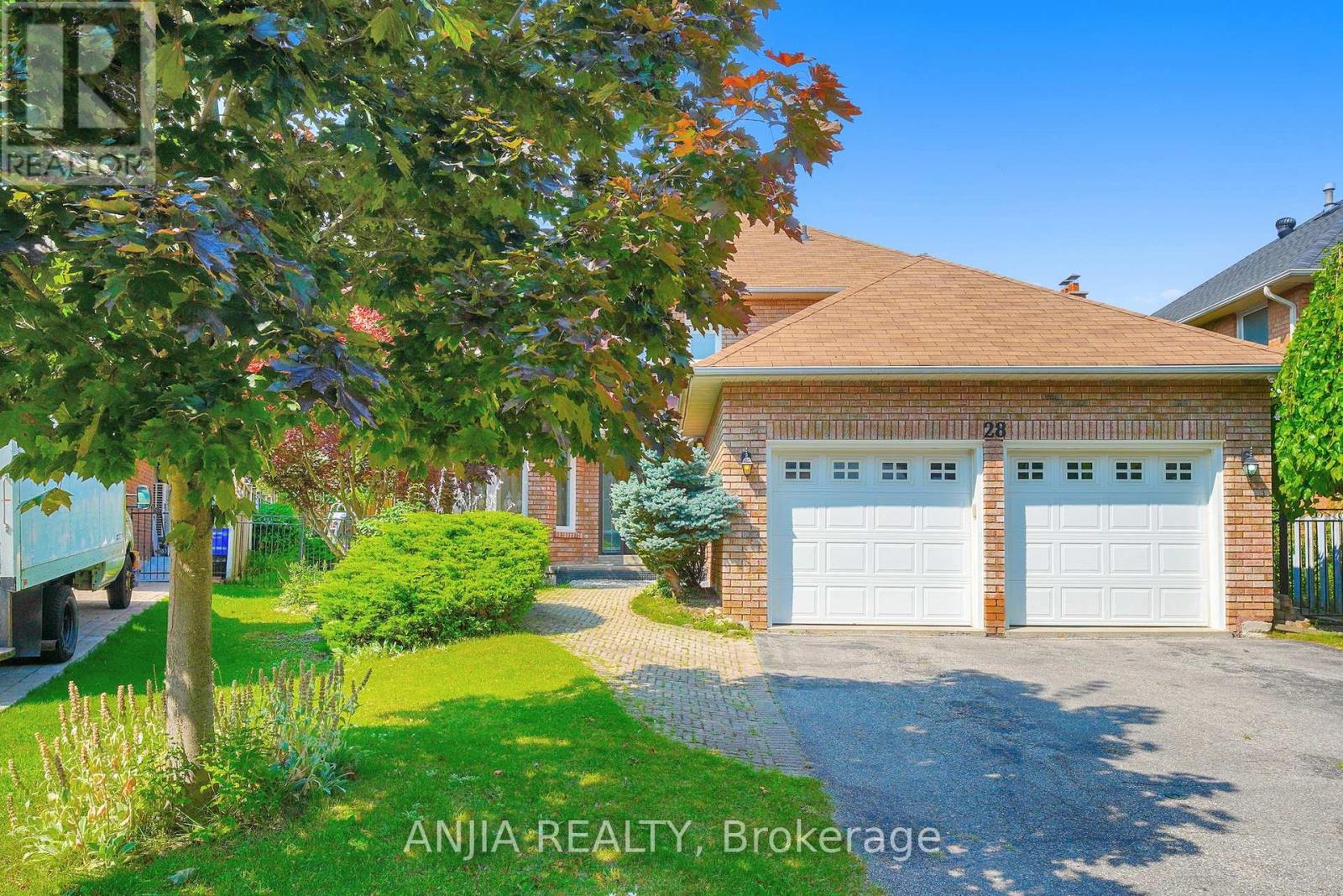 Property image for 28 HOLBROOK COURT|Markham (Unionville), Ontario L3R7P8