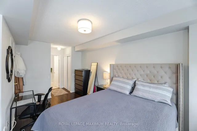 Additional image 20 of 760 Lawrence Ave Unit 46