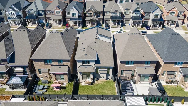 Additional image 44 of 1467 Everest Cres