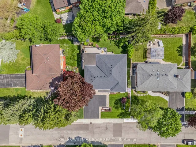 Additional image 5 of 5 Carl Cres