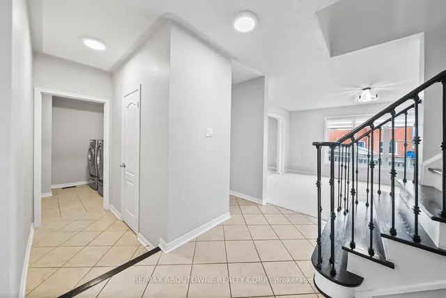 Additional image 8 of 71 Cobblehill Cres