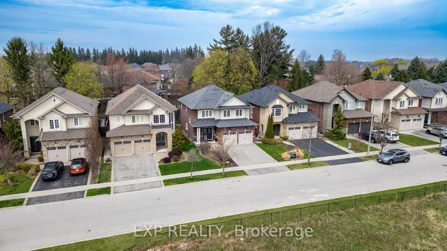 36 Secinaro Ave