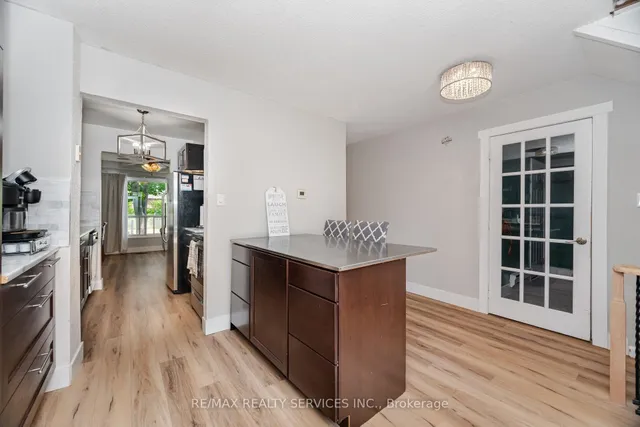 Additional image 15 of 4 Hinchley Wood Grve