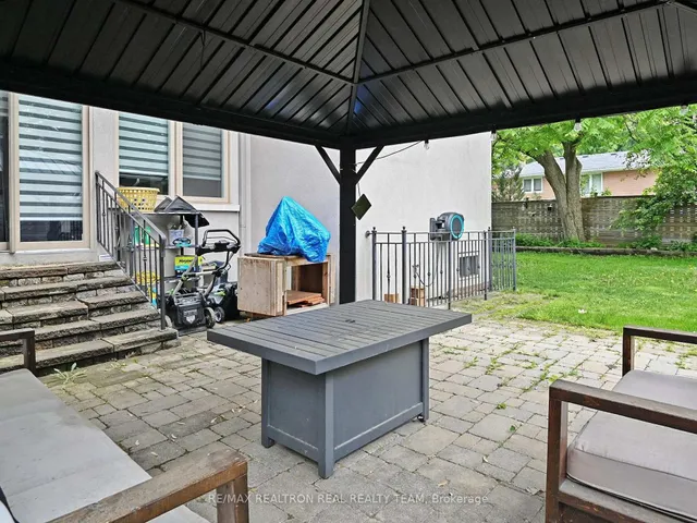 Additional image 50 of 72 Burrows Ave