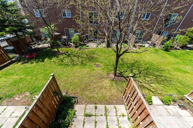 Additional image 3 of 2780 Eglinton Ave Unit 3