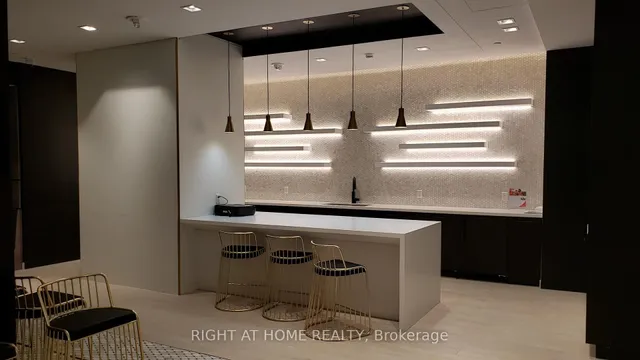 Additional image 30 of 85 Wood St Unit 1615