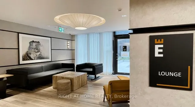 Additional image 19 of 327 King St Unit 4303