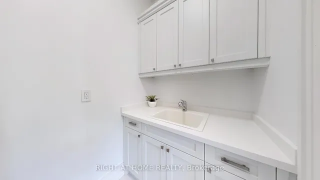 Additional image 36 of 63 Elmwood Ave