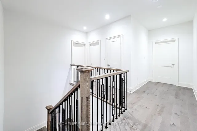 Additional image 33 of 205 Agro St