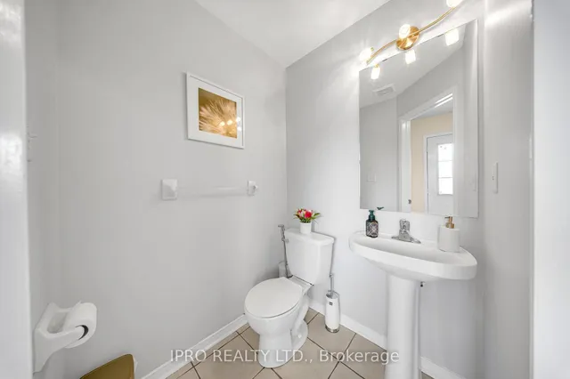 Additional image 4 of 1244 Mowat Lane