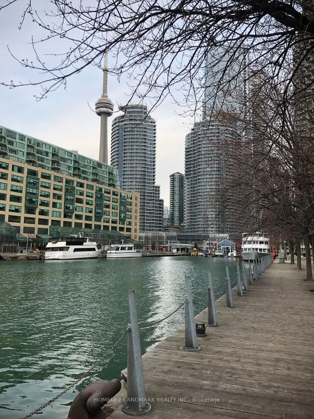 Additional image 32 of 39 Queens Quay Unit 1029