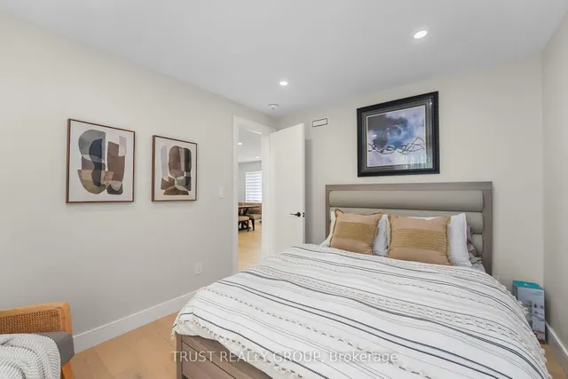 Additional image 14 of 14 Dorine Cres