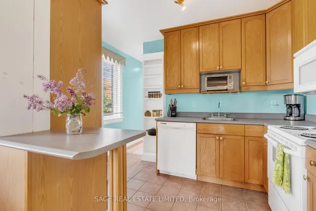 Additional image 6 of 451 Glenholme Ave