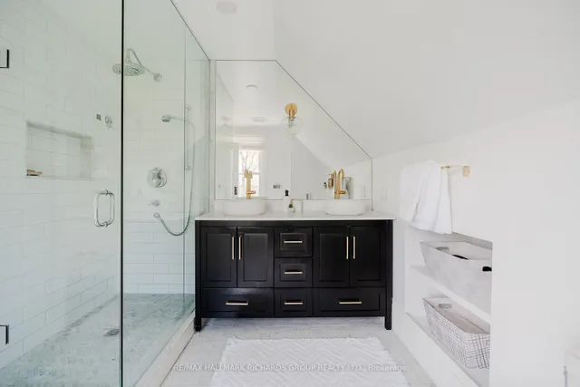 Additional image 24 of 107 Lee Ave