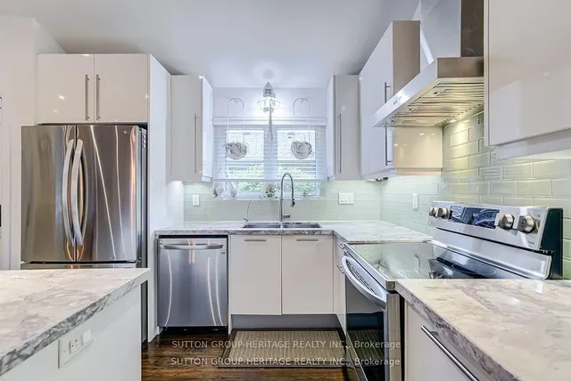 Additional image 12 of 22 Paragon Rd