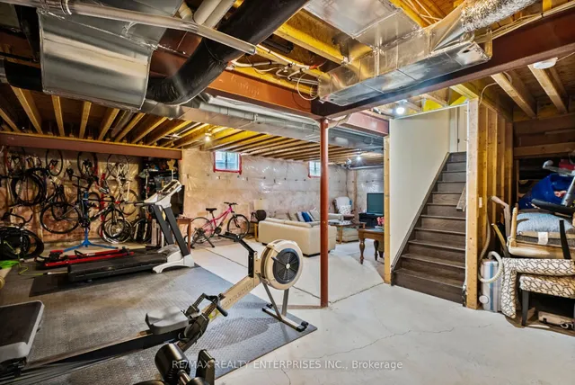 Additional image 43 of 3243 Larry Cres