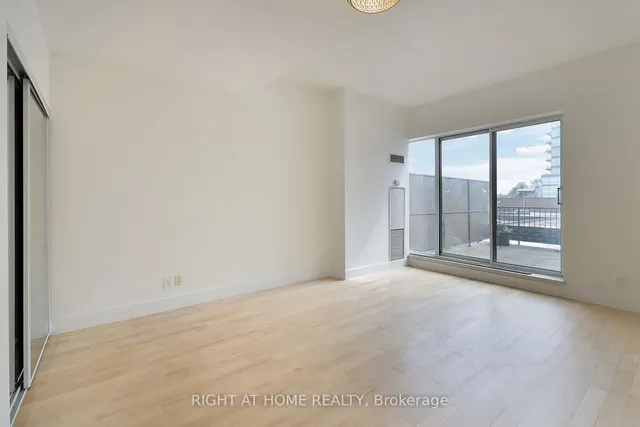 Additional image 7 of 2737 Keele St Unit 227