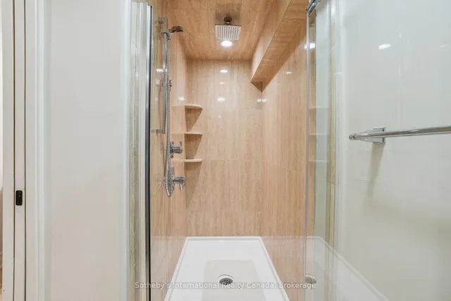 Additional image 32 of 88 Chedoke Ave