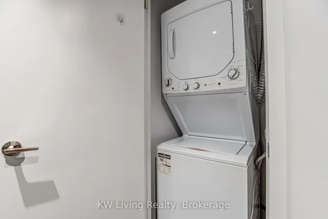 Additional image 24 of 160 Flemington Rd Unit 815