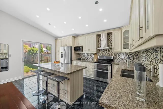 Additional image 31 of 1034 Blueheron Blvd