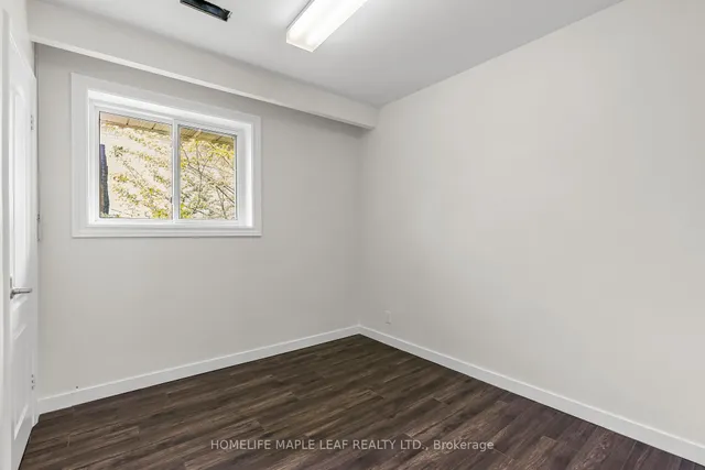 Additional image 24 of 22 Vange Cres