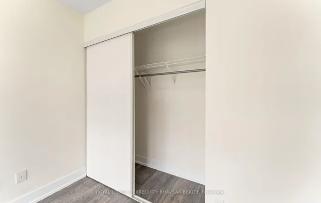Additional image 31 of 180 Fairview Mall Dr Unit 713