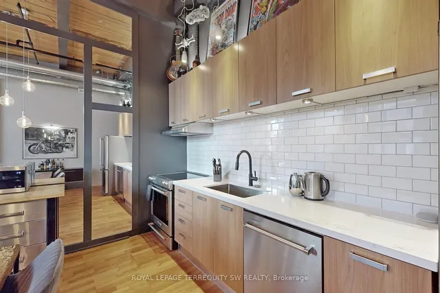 Additional image 8 of 43 Hanna Ave Unit 125