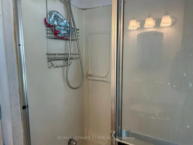 Additional image 4 of 76 Anaconda Ave