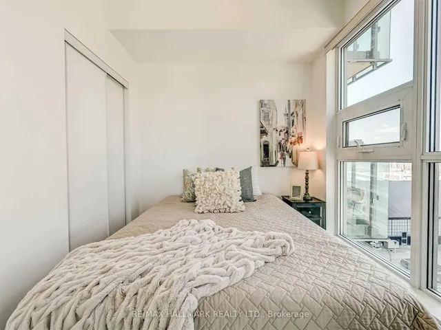 Additional image 5 of 150 East Liberty St Unit 704