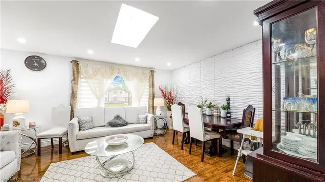 Additional image 11 of 3853 Finch Ave