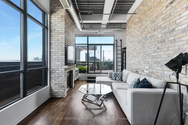 Additional image 12 of 736 Dundas St Unit PH2